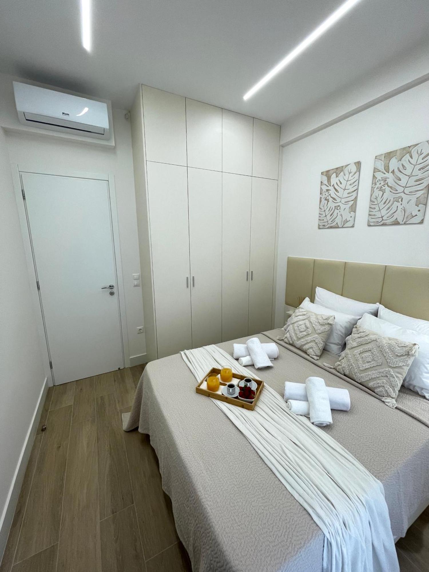 Aurora Apartment , In The Heart Of 아테네 외부 사진