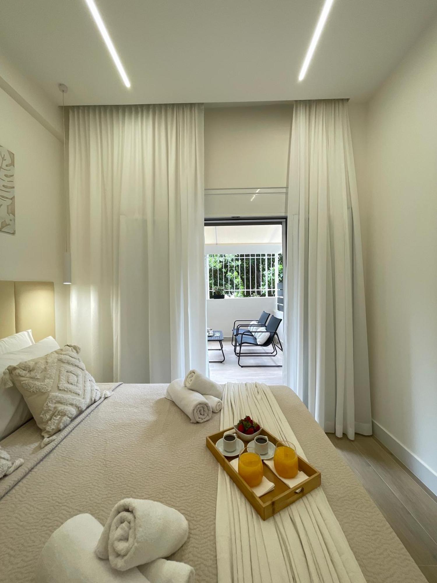 Aurora Apartment , In The Heart Of 아테네 외부 사진